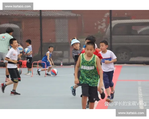 黄金赛场启幕!学长体育 VS 大迈体育四强直播开战